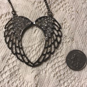Shiny heart wings necklace ❤️